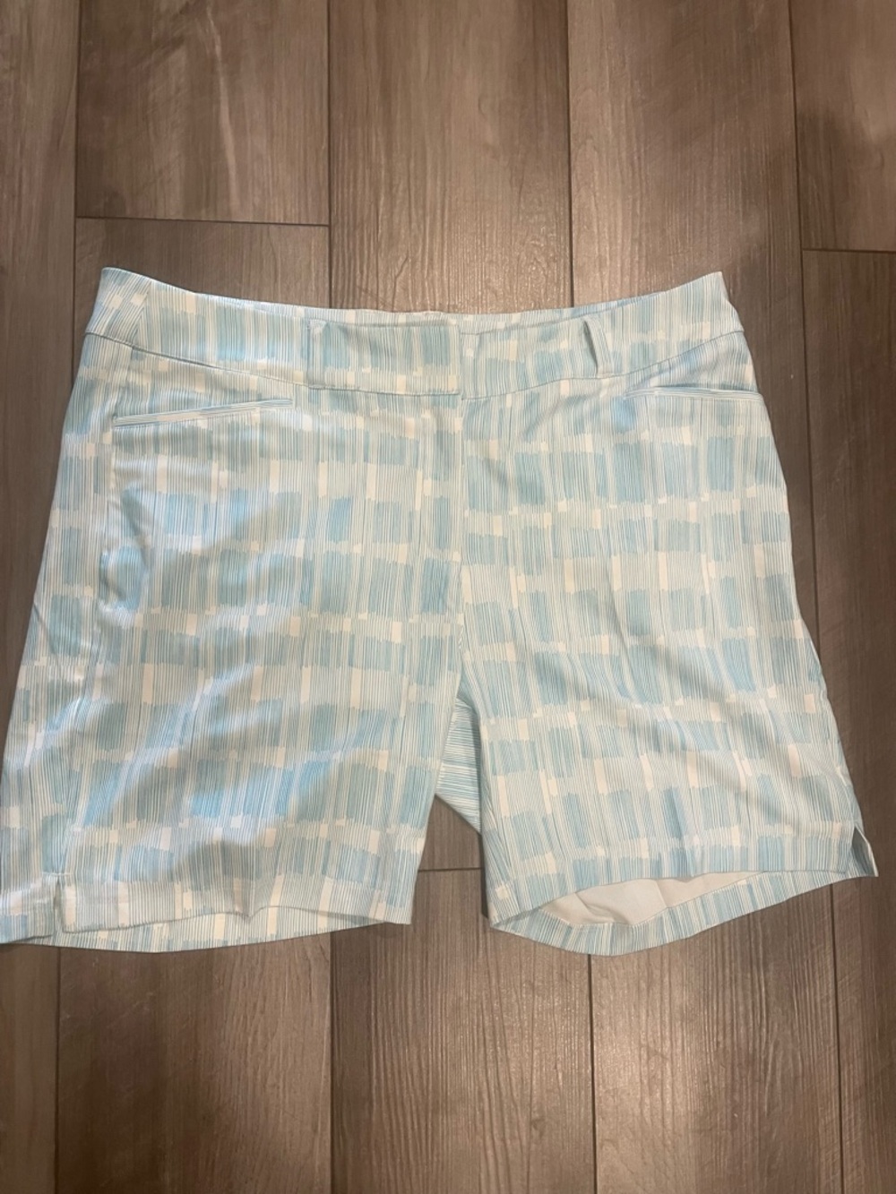 Adidas Women’s Light Blue Patterned Stretch Shorts Size 14